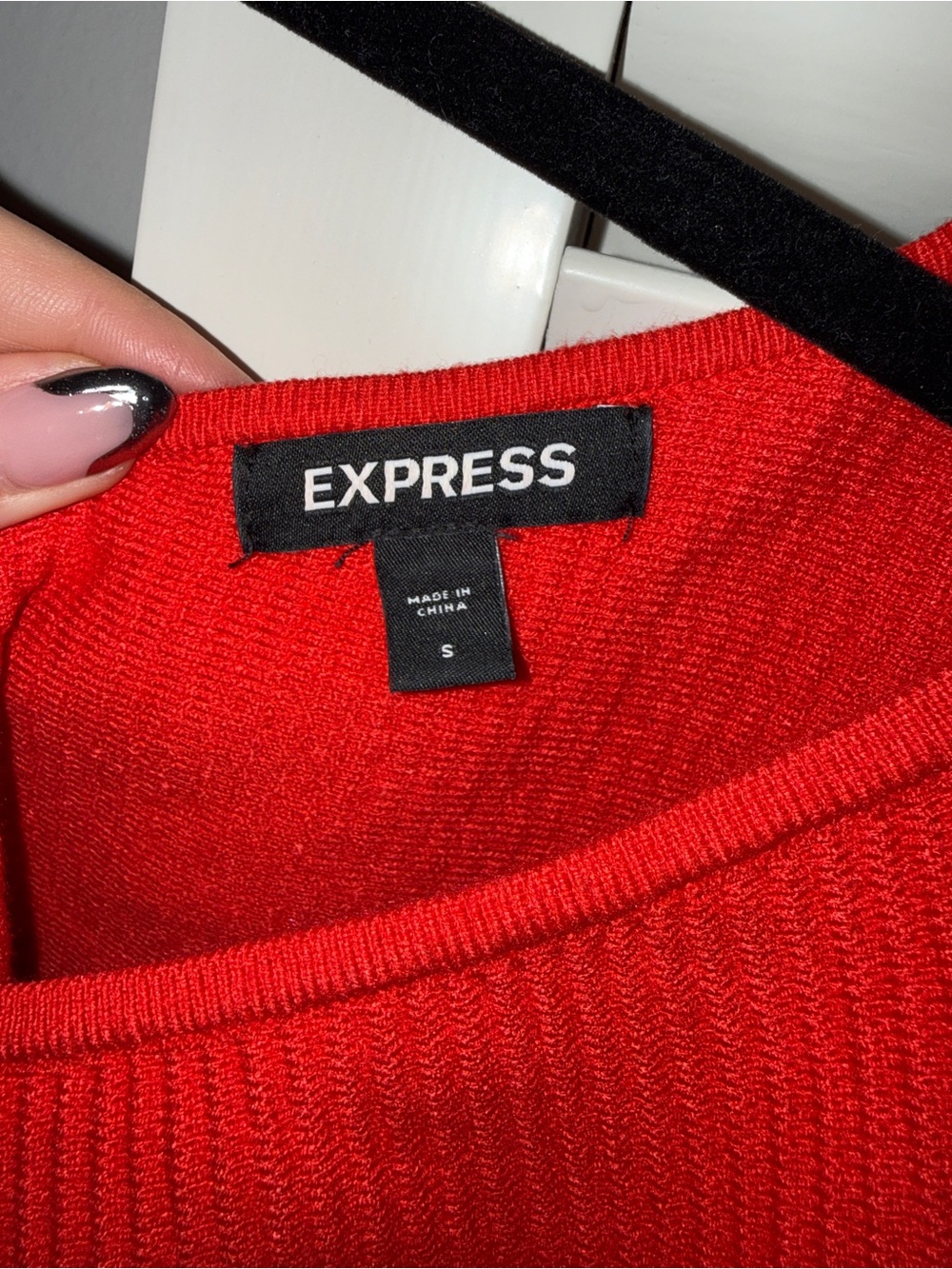 Express Red One-Shoulder Ribbed Tank - Picture 3 of 4